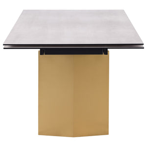 Vesa Dining Tables