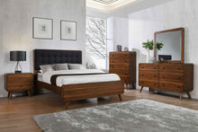 Load image into Gallery viewer, Robyn Chest of Drawers