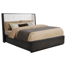 Load image into Gallery viewer, Leandro Wingback Bed