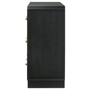 Cavelle Dresser