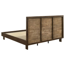 Load image into Gallery viewer, Glenwood Eastern King &amp; Queen Bed