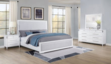 Load image into Gallery viewer, Gracemont Bedroom Set