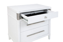Load image into Gallery viewer, Gracemont Nightstand
