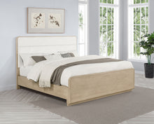 Load image into Gallery viewer, Ladera Panel Bed
