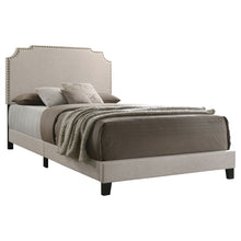 Load image into Gallery viewer, Tamarac Panel Bed