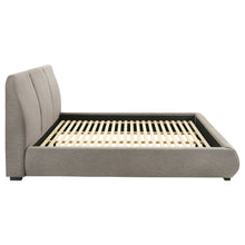 Load image into Gallery viewer, Mokena Panel Platform Bed