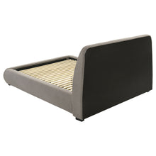 Load image into Gallery viewer, Mokena Panel Platform Bed