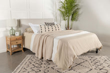 Load image into Gallery viewer, Izzy Eastern / California King Headboard