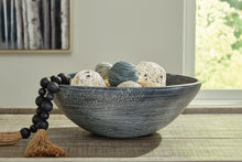 Load image into Gallery viewer, Meadie Bowl
