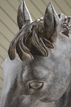 Load image into Gallery viewer, Carnlow Sculpture