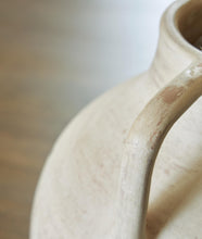 Load image into Gallery viewer, Justy Vase