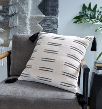 Load image into Gallery viewer, Mudderly Pillow (Set of 4)