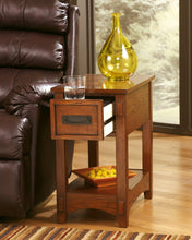 Load image into Gallery viewer, Breegin Chairside End Table