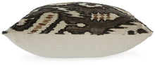 Load image into Gallery viewer, Kaidney Pillow (Set of 4)
