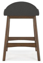 Load image into Gallery viewer, Lyncott Dining Room Set