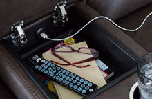Load image into Gallery viewer, Lavenhorne Living Room Set