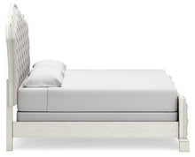 Load image into Gallery viewer, Arlendyne Bedroom Set