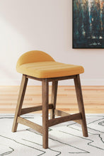 Load image into Gallery viewer, Lyncott Dining Room Set