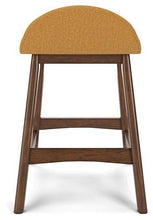 Load image into Gallery viewer, Lyncott Dining Room Set