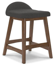 Load image into Gallery viewer, Lyncott Dining Room Set