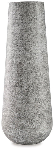 Fynn Vase image