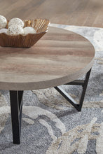 Load image into Gallery viewer, Deanlee Table (Set of 3)