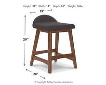 Load image into Gallery viewer, Lyncott Dining Room Set