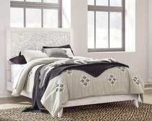 Load image into Gallery viewer, Paxberry Bedroom Set