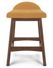 Load image into Gallery viewer, Lyncott Dining Room Set