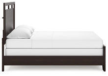 Load image into Gallery viewer, Covetown Bedroom Package