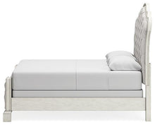 Load image into Gallery viewer, Arlendyne Bedroom Set