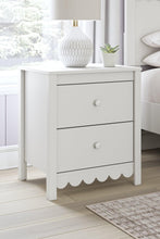 Load image into Gallery viewer, Hallityn Nightstand