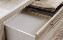 Load image into Gallery viewer, Hasbrick Dresser