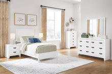 Load image into Gallery viewer, Binterglen Nightstand
