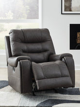 Load image into Gallery viewer, Femley Recliner