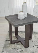 Load image into Gallery viewer, Dynnford Table (Set of 3)