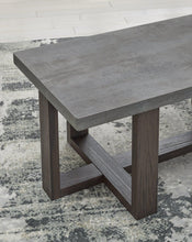 Load image into Gallery viewer, Dynnford Table (Set of 3)