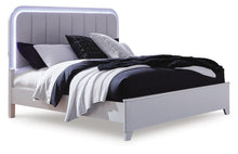 Load image into Gallery viewer, Jarlee Upholstered Bed