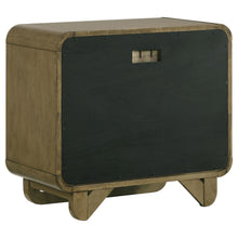 Load image into Gallery viewer, Amsbury Bedroom Set