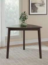 Load image into Gallery viewer, Mallenette Dining Table