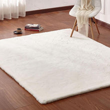 Load image into Gallery viewer, Caparica Off White 5&#39; X 7&#39; Area Rug