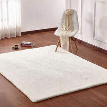 Load image into Gallery viewer, Caparica Off White 5&#39; X 7&#39; Area Rug