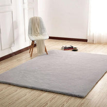 Load image into Gallery viewer, Caparica Silver 5&#39; X 7&#39; Area Rug