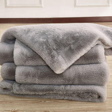 Load image into Gallery viewer, Caparica Silver 5&#39; X 7&#39; Area Rug