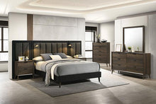 Load image into Gallery viewer, Chalfont E.King &amp; Queen Bed