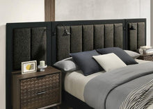 Load image into Gallery viewer, Chalfont E.King Wall Panels