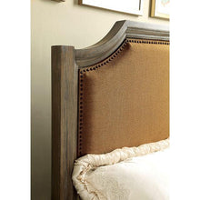 Load image into Gallery viewer, Halliday E.King Bed