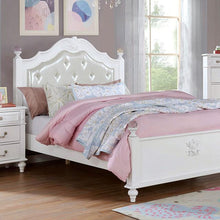 Load image into Gallery viewer, Belva 4 Pc Bedroom Set