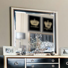 Load image into Gallery viewer, Braunfels Mirror