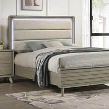 Load image into Gallery viewer, Rainier E.King Bed